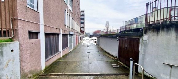  مرآب في Baranzate, Italy 16متر مربع رقم 312366 8