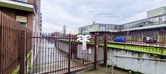  مرآب في Baranzate, Italy 16متر مربع رقم 312366 7