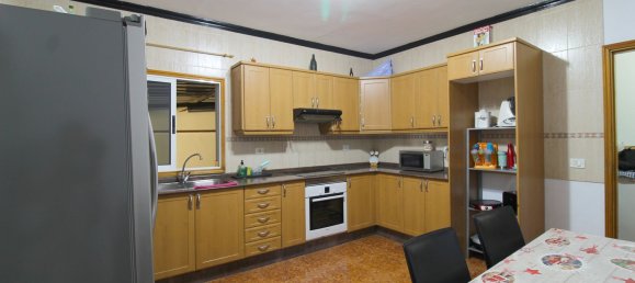 Квартира с 3 спальнями в Тельде, Испания № 188937 20