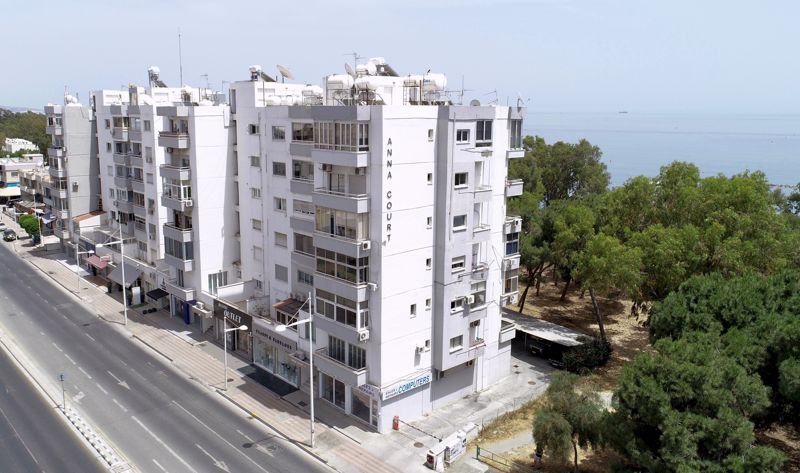 Apartamento T2 em Agios Athanasios, Cyprus N.º 9457