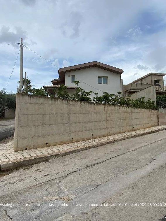 Studio in Vittoria, Italy, Nr. 351549