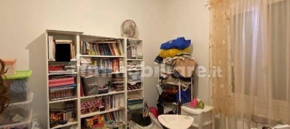 Studio in Vittoria, Italy, Nr. 351549 12