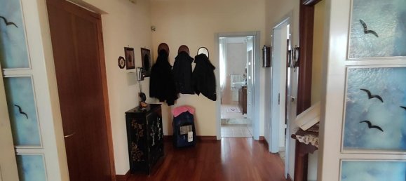 5غرفة شقة في Melito di Napoli, Italy رقم 15537 16