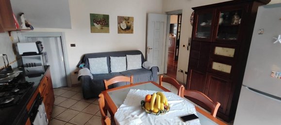 5غرفة شقة في Melito di Napoli, Italy رقم 15537 13