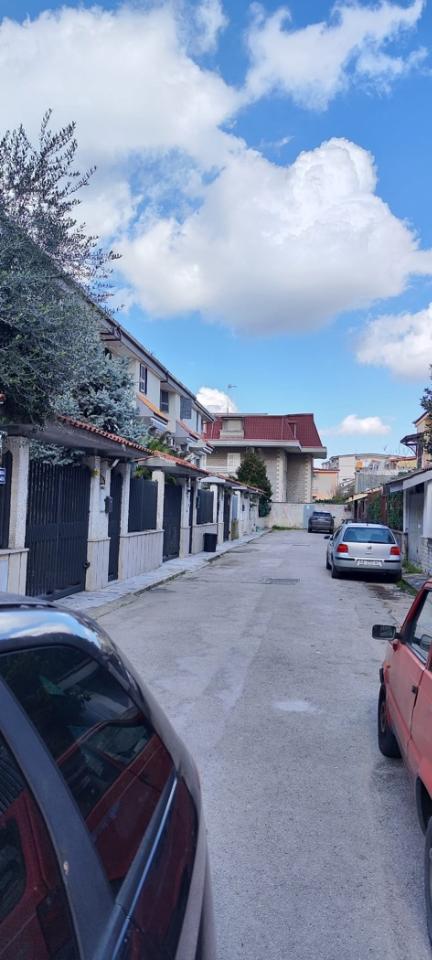 5غرفة شقة في Melito di Napoli, Italy رقم 15537