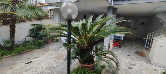 5غرفة شقة في Melito di Napoli, Italy رقم 15537 11