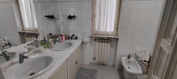 5غرفة شقة في Melito di Napoli, Italy رقم 15537 31