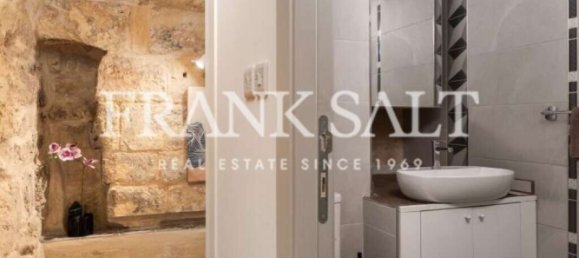 1 bedroom Maisonette in Senglea, Malta No. 5319 11