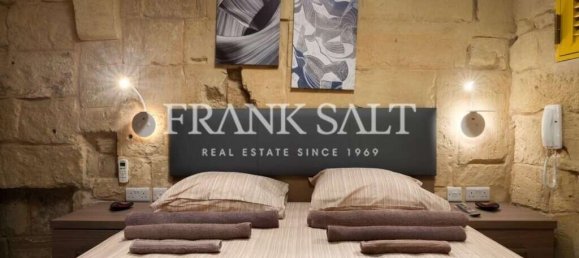 1 bedroom Maisonette in Senglea, Malta No. 5319 8