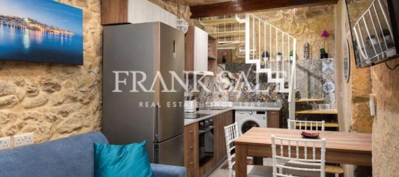 1 bedroom Maisonette in Senglea, Malta No. 5319 2