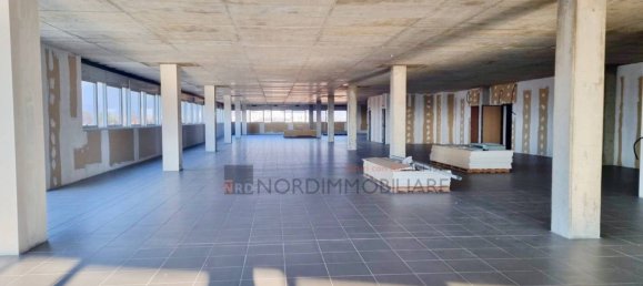 1 room Office in Brescia, Italy No. 163386 14