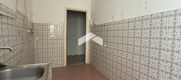 2 bedrooms Apartment in San Giorgio a Cremano, Italy No. 329709 5