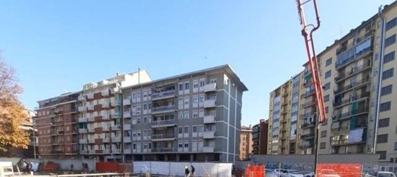 Квартира с 3 комнатами в Турин, Италия № 211730 4