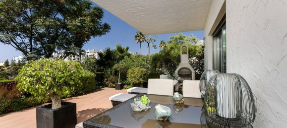 3 bedrooms Apartment in Benahavis, Spain No. 111726 12