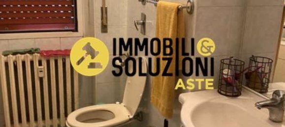 Apartamento de 2 divisões em Garbagnate Milanese, Italy N.º 219871 3