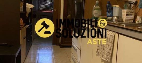 Apartamento de 2 divisões em Garbagnate Milanese, Italy N.º 219871 2