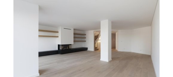 4 bedrooms Villa in Cascais, Portugal No. 104763 23