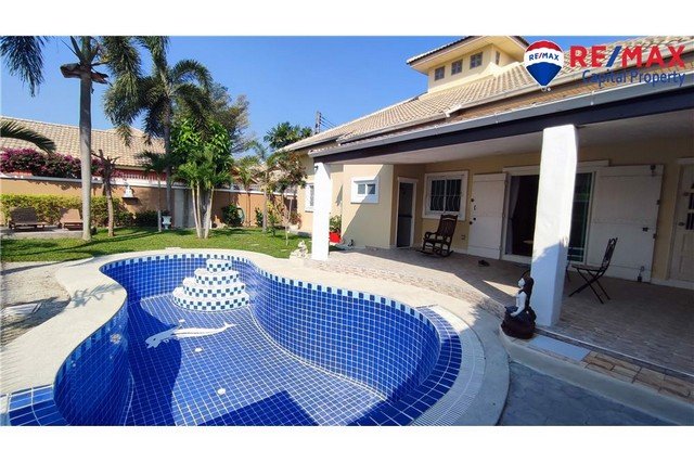 3 bedrooms Cafe / restaurant in Pattaya, Thailand No. 19109