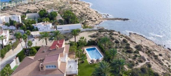 5 bedrooms Villa in San Juan, Spain No. 2514 4
