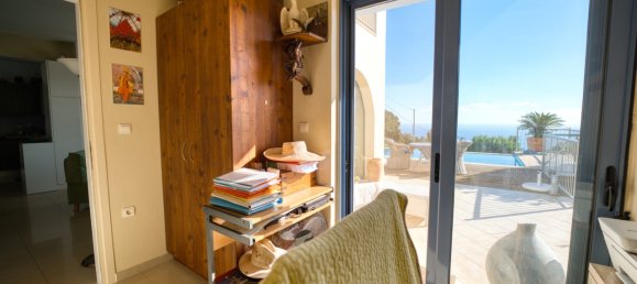 3 bedrooms Commercial property in Chania, Greece No. 40 12