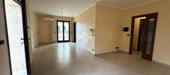 4 rooms Apartment in Altamura, Italy No. 35445 9