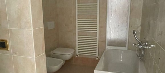 5 rooms Duplex in Varese Ligure, Italy No. 275620 17