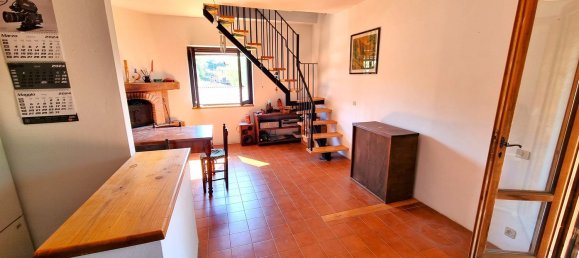 5 rooms Apartment in Trevignano Romano, Italy No. 8710 8