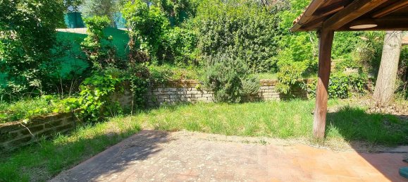 5 rooms Apartment in Trevignano Romano, Italy No. 8710 3