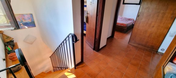 5 rooms Apartment in Trevignano Romano, Italy No. 8710 17