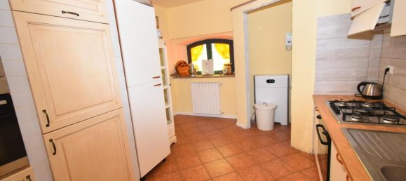 4 rooms House in San Giuliano Terme, Italy No. 167599 19