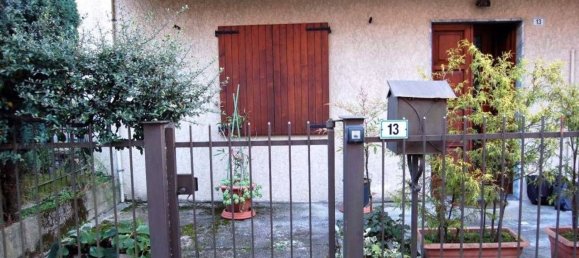 Дом с 3 комнатами в Вертова, Италия № 7212 17