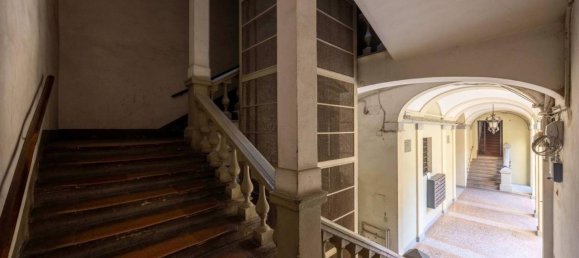 5 rooms Apartment in Bologna, Italy No. 35099 20