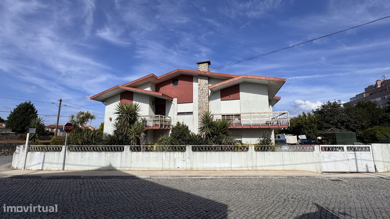 3 bedrooms House in Castelo da Maia, Portugal No. 332125