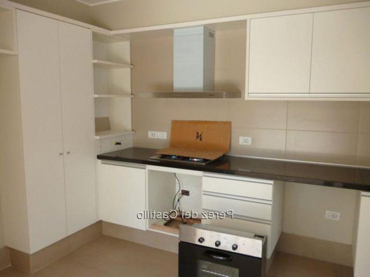 Studio in Montevideo, Uruguay No. 10750