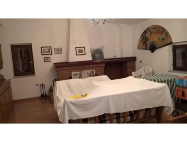 Квартира с 4 комнатами в Котроней, Италия № 253503