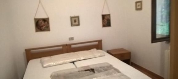 Квартира с 4 комнатами в Котроней, Италия № 253503 3