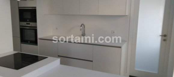 4 bedrooms Apartment in Porto, Portugal No. 245459 13