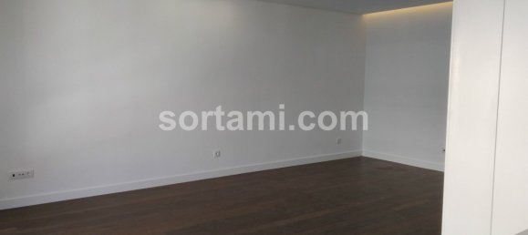 4 bedrooms Apartment in Porto, Portugal No. 245459 6