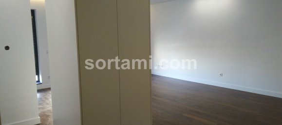 4 bedrooms Apartment in Porto, Portugal No. 245459 16