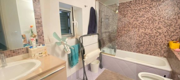 Apartamento de 7 divisões em Naples, Italy N.º 20700 22