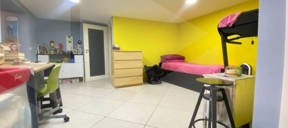 Apartamento de 7 divisões em Naples, Italy N.º 20700 20
