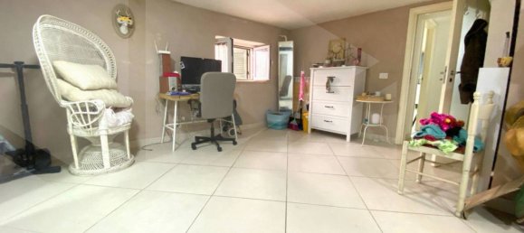 Apartamento de 7 divisões em Naples, Italy N.º 20700 25