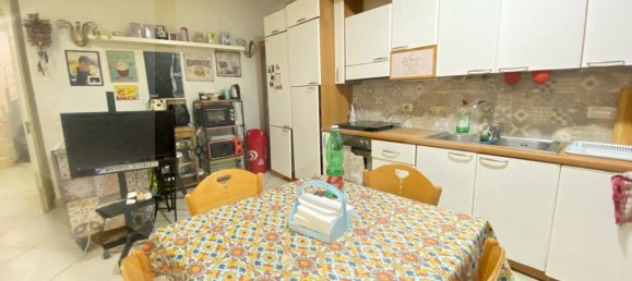 Apartamento de 7 divisões em Naples, Italy N.º 20700 36