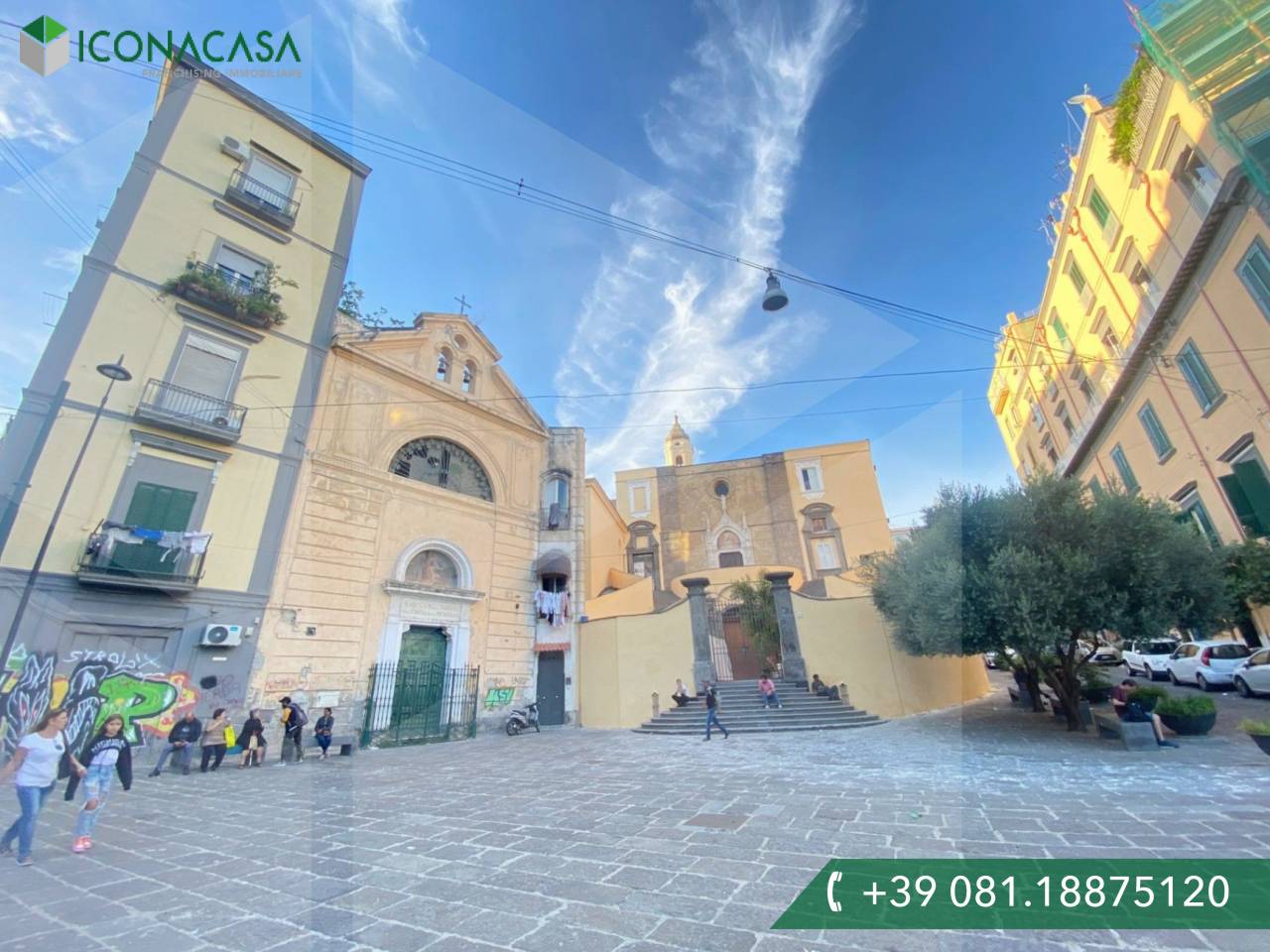 Apartamento de 7 divisões em Naples, Italy N.º 20700