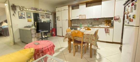 Apartamento de 7 divisões em Naples, Italy N.º 20700 34
