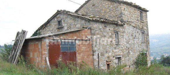 230m² Building in Sant'Agata Feltria, Italy No. 371300 2