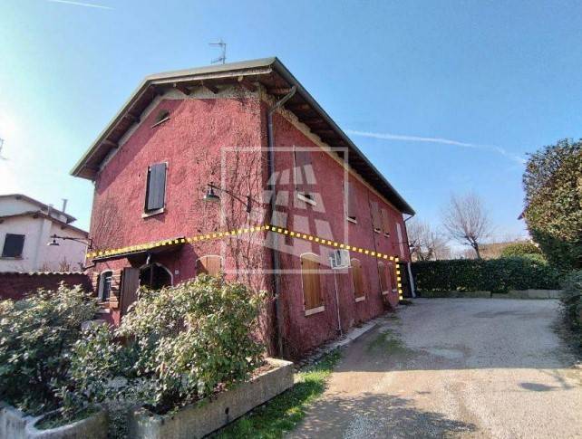 1 bedroom Apartment in Cavriago, Italy No. 292830