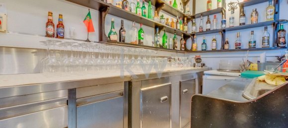 77m² Commercial property in Funchal, Portugal No. 72836 16