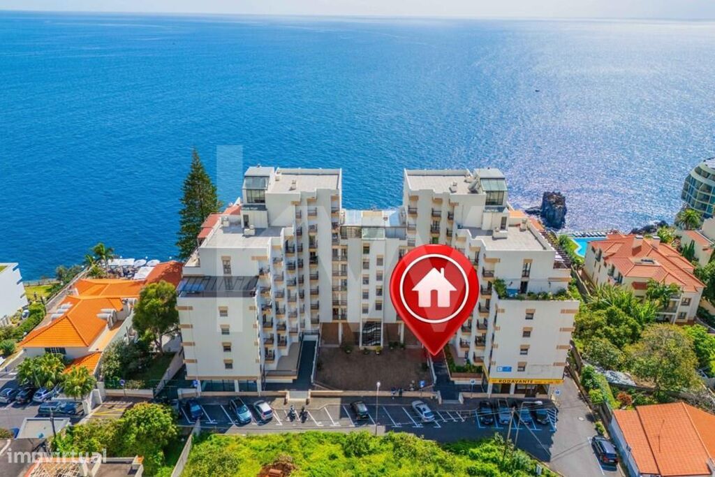 77m² Commercial property in Funchal, Portugal No. 72836