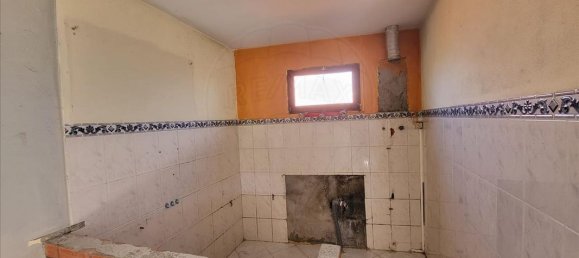 2 bedrooms House in Pinheiro de Azere, Portugal No. 178614 7